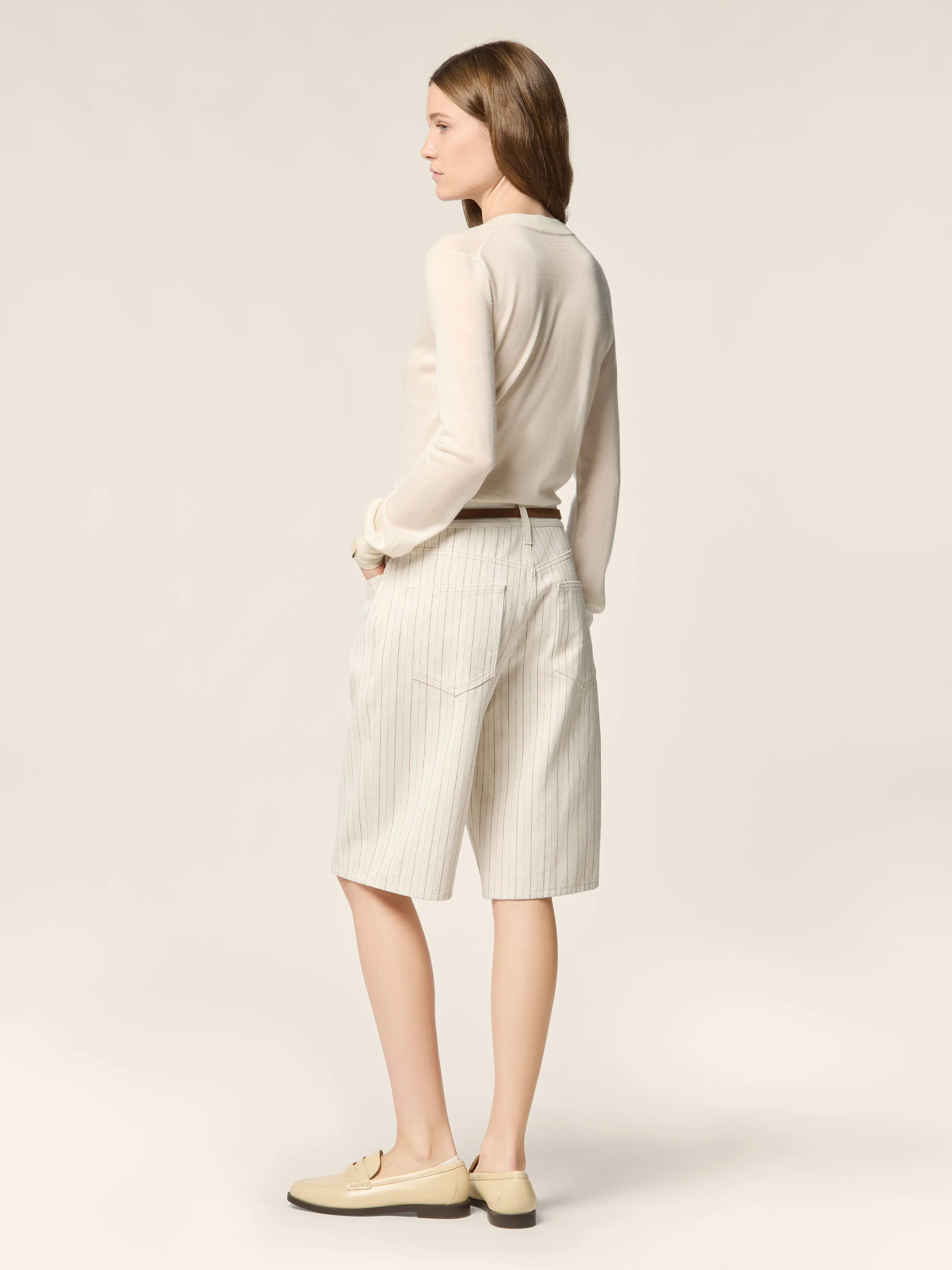 Amber – Cotton-Hemp Herringbone Canvas Bermudas - Image 4